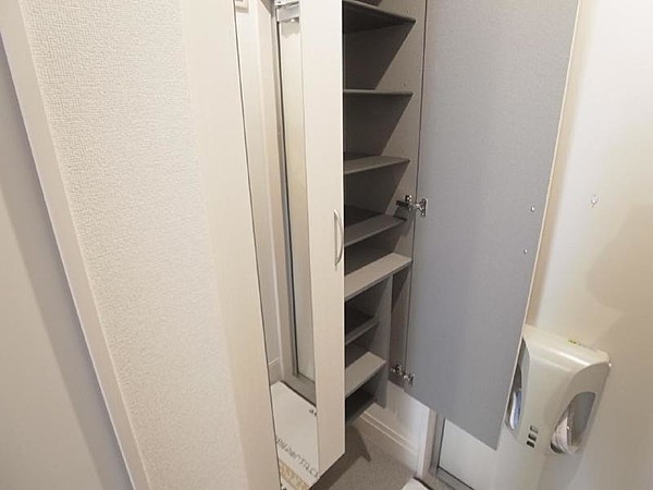 シューズボックス